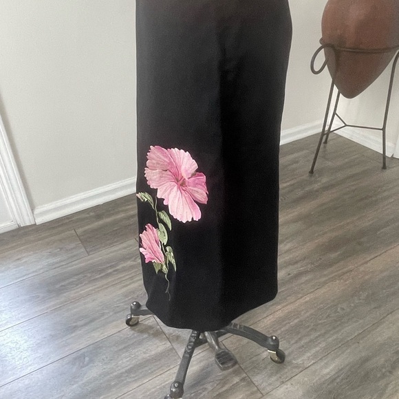 Speechless Floral Embroidered Black Cotton Blend Knee Length Skirt Size 7 - Picture 2 of 6